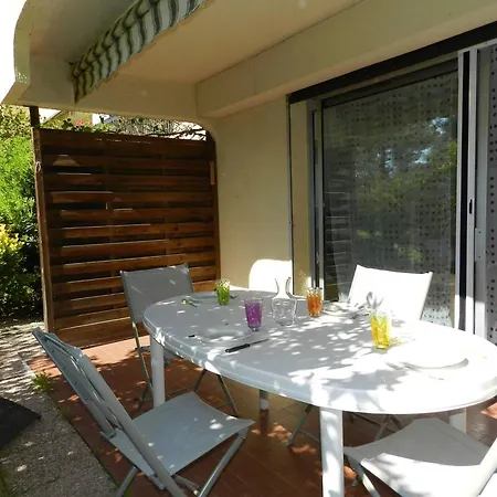 Le Lavandou, 2 Pieces, 5 Personnes - Fr-1-251-694 Le Lavandou